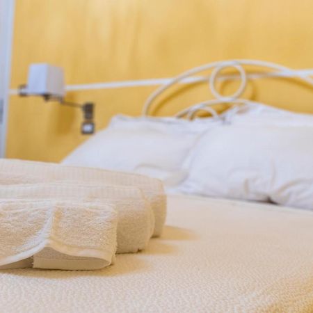 Hotel A Casa Dei Miei San Pietro Vernotico Esterno foto