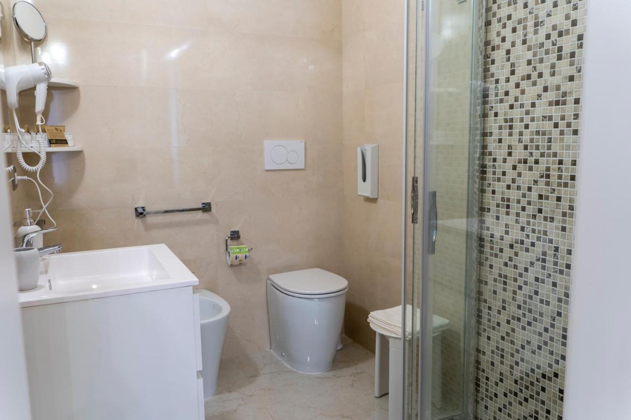 Hotel A Casa Dei Miei San Pietro Vernotico Esterno foto