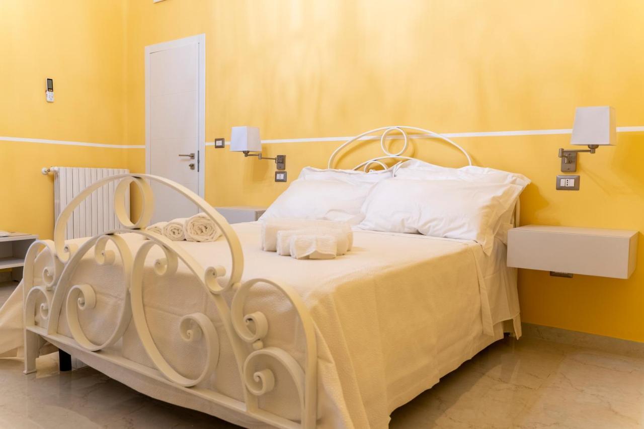 Hotel A Casa Dei Miei San Pietro Vernotico Esterno foto
