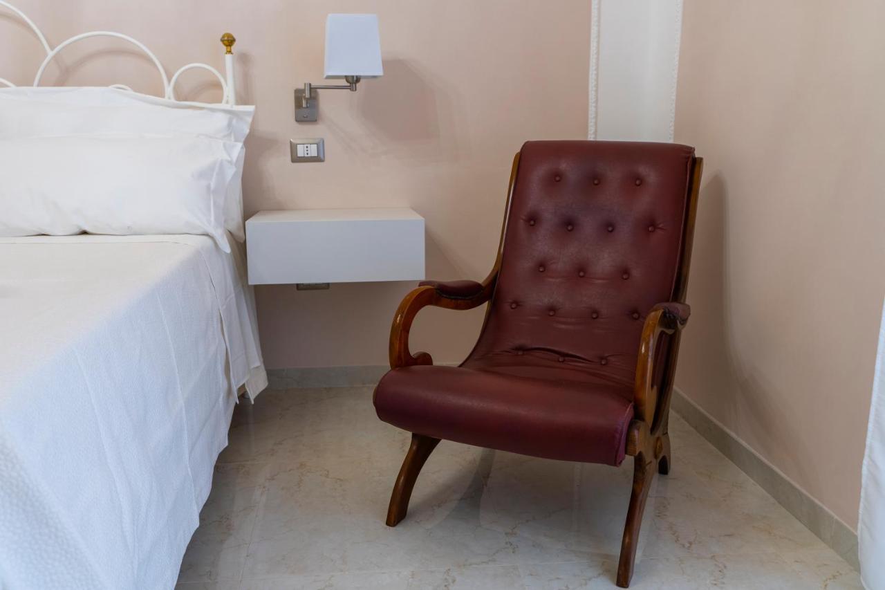 Hotel A Casa Dei Miei San Pietro Vernotico Esterno foto