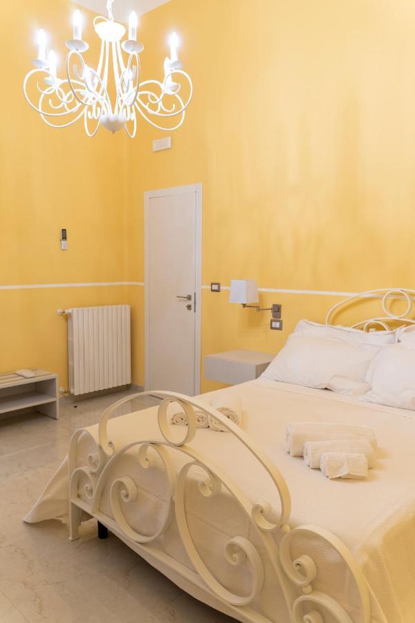 Hotel A Casa Dei Miei San Pietro Vernotico Esterno foto