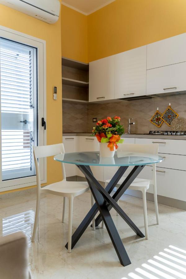 Hotel A Casa Dei Miei San Pietro Vernotico Esterno foto